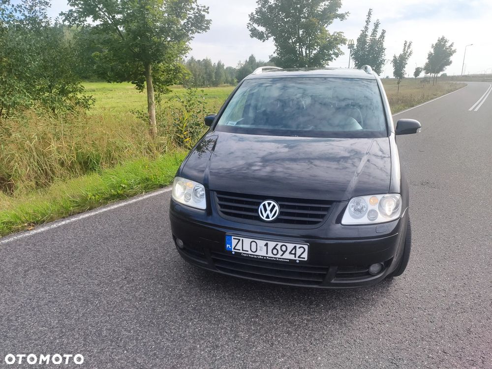 Volkswagen Touran - 5