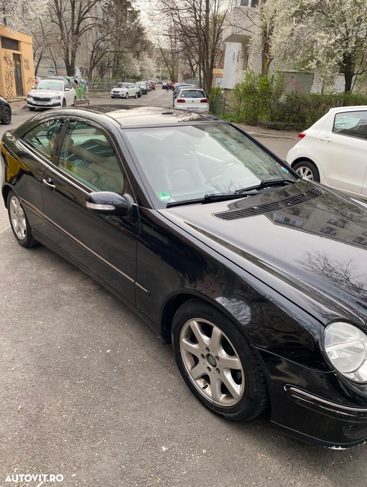 Mercedes-Benz C 200 Kompressor Sportcoupe - 11