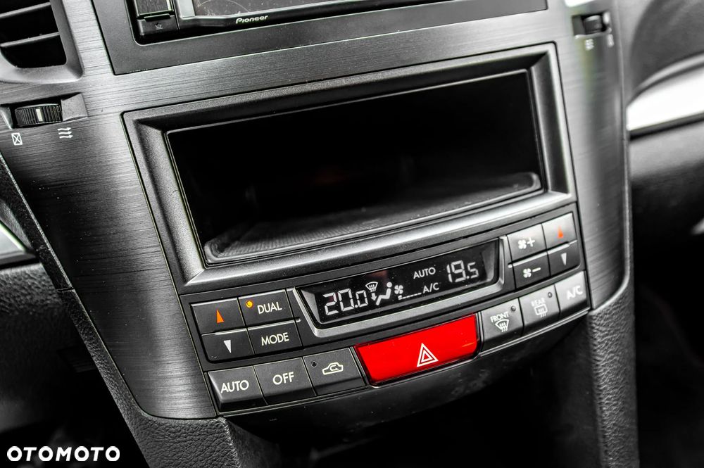 Subaru Legacy 2.0i Lineartronic Active - 26