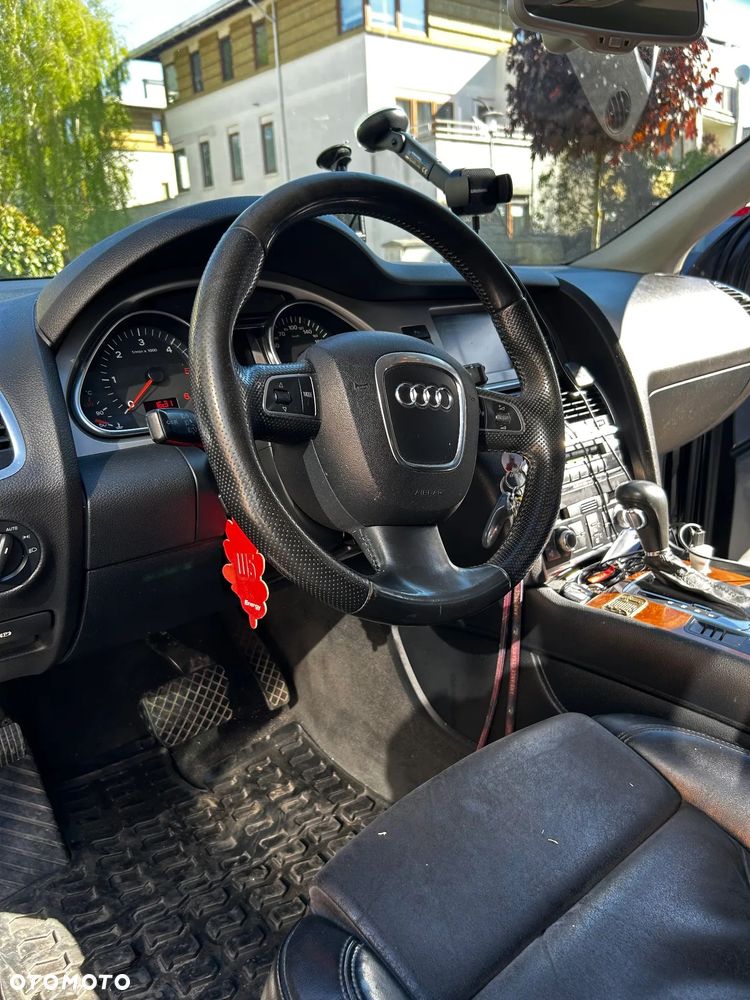 Audi Q7 3.0 TDI DPF clean diesel Quattro Tiptronic - 11
