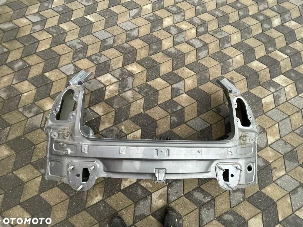 Bmw E87 Pas tył - 1