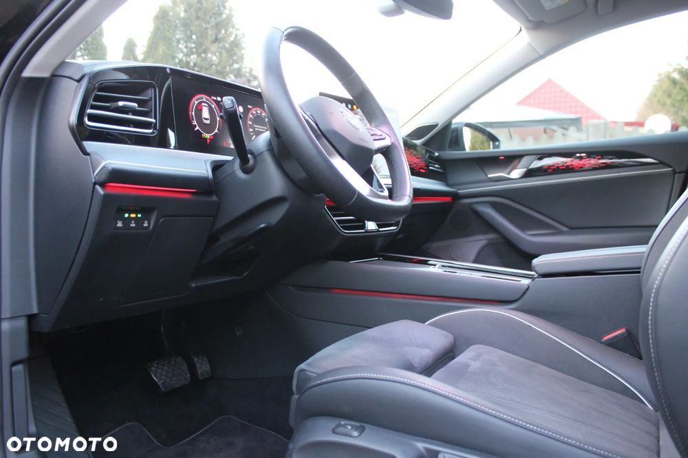 Volkswagen Passat 2.0 TDI EVO Elegance DSG - 24