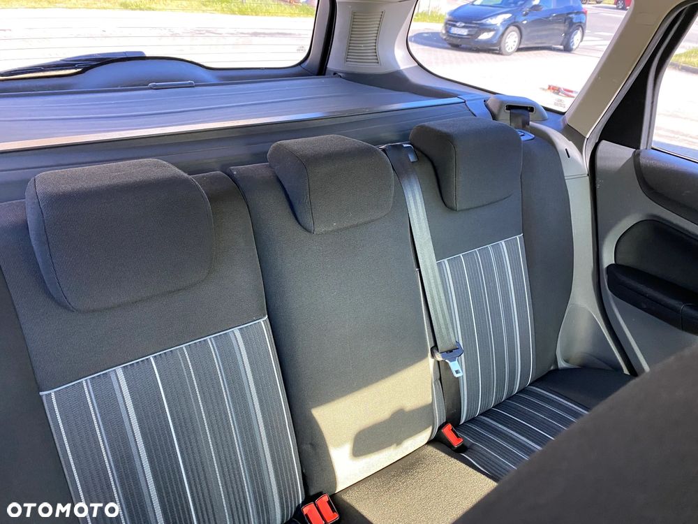 Ford Focus 1.6 TDCi Ambiente - 7