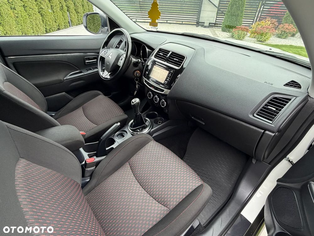 Mitsubishi ASX - 19