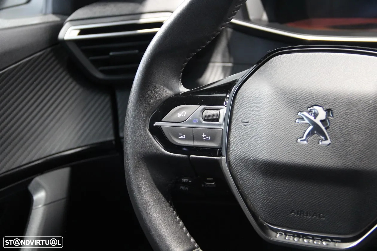 Peugeot 2008 1.2 PureTech Allure Pack - 12