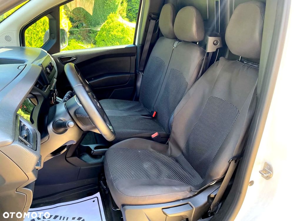 Nissan TOWNSTAR - 7