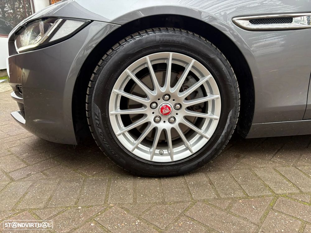 Jaguar XE E-Performance Prestige - 6