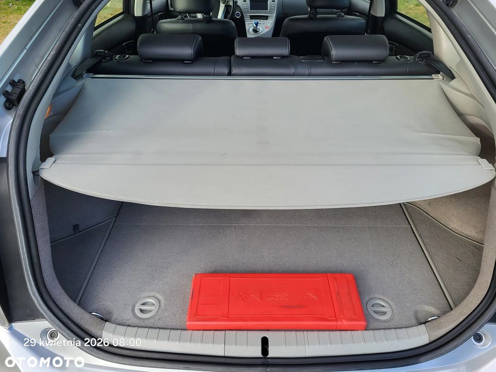 Toyota Prius (Hybrid) Executive - 7