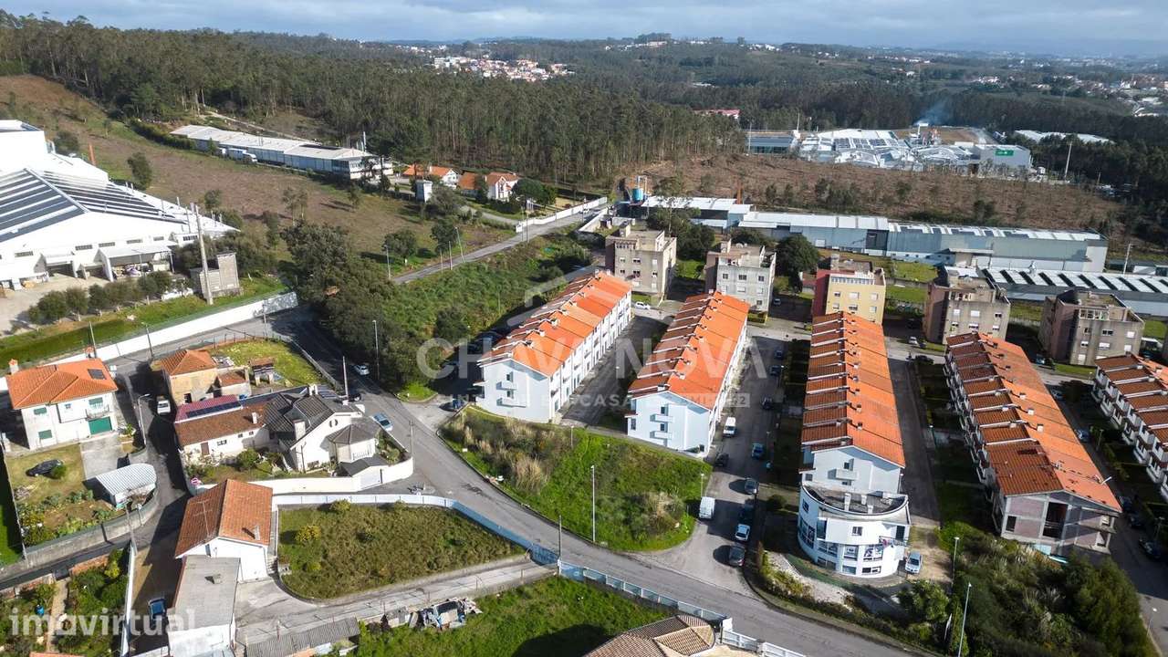 Lote de Gaveto para Construção de Moradia - Grande imagem: 4/12
