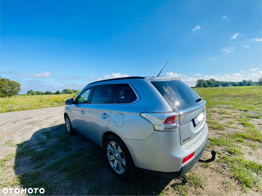 Mitsubishi Outlander 2.2 DID Intense - 17