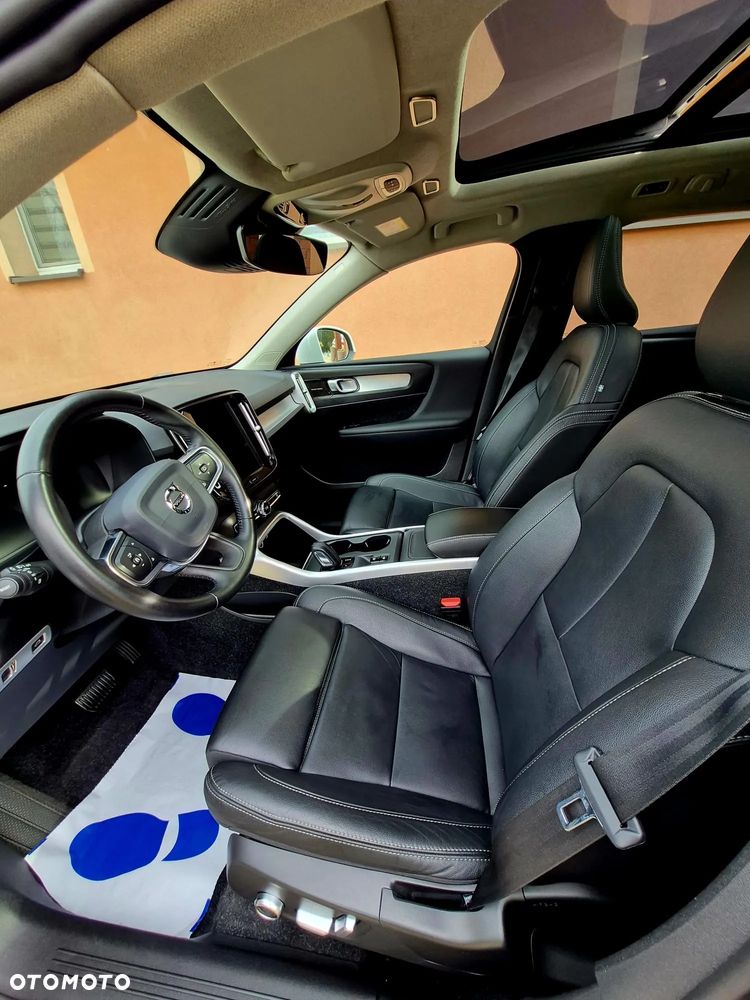 Volvo XC 40 D4 AWD Geartronic Momentum - 7