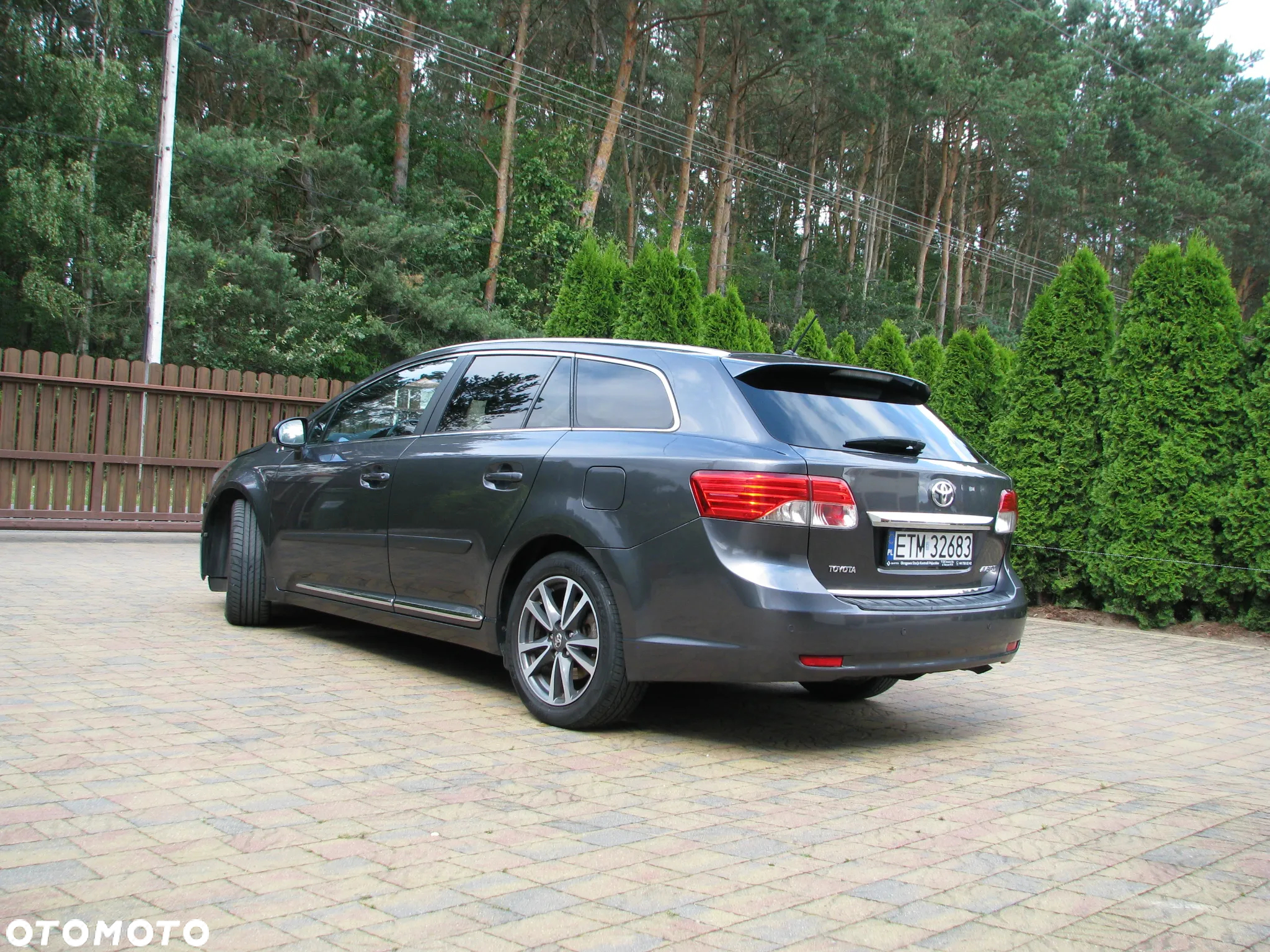 Toyota Avensis Combi 2.0 D-4D Executive - 7