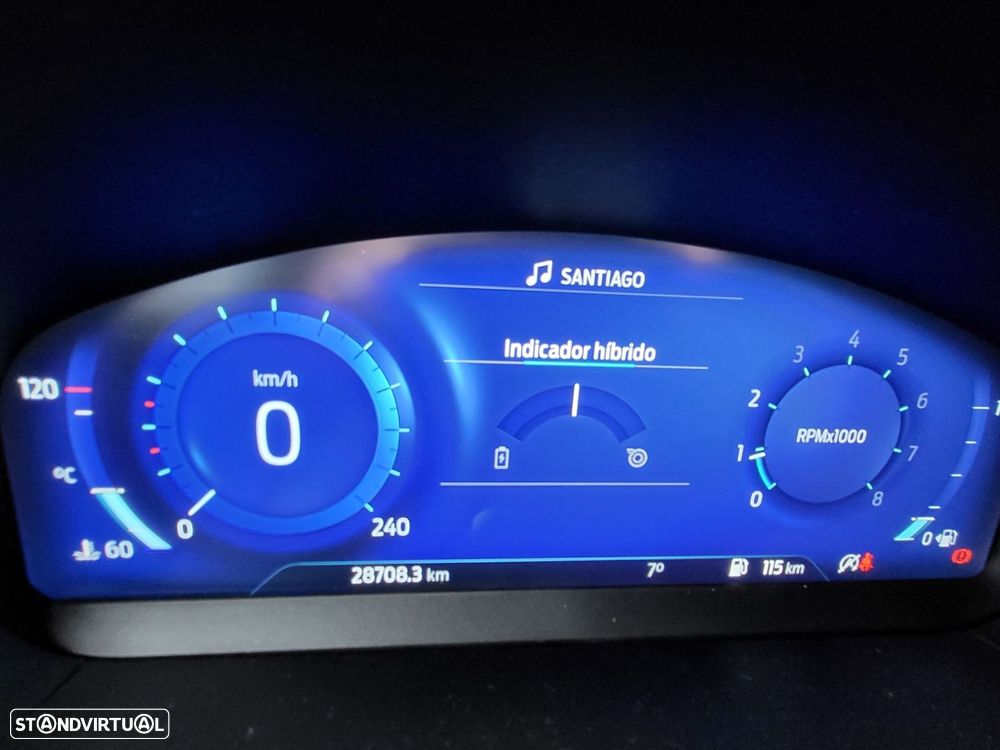 Ford Focus 1.0 EcoBoost MHEV ST-Line X - 11