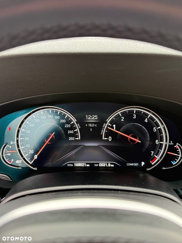 BMW Seria 5 530i xDrive M Sport sport - 19