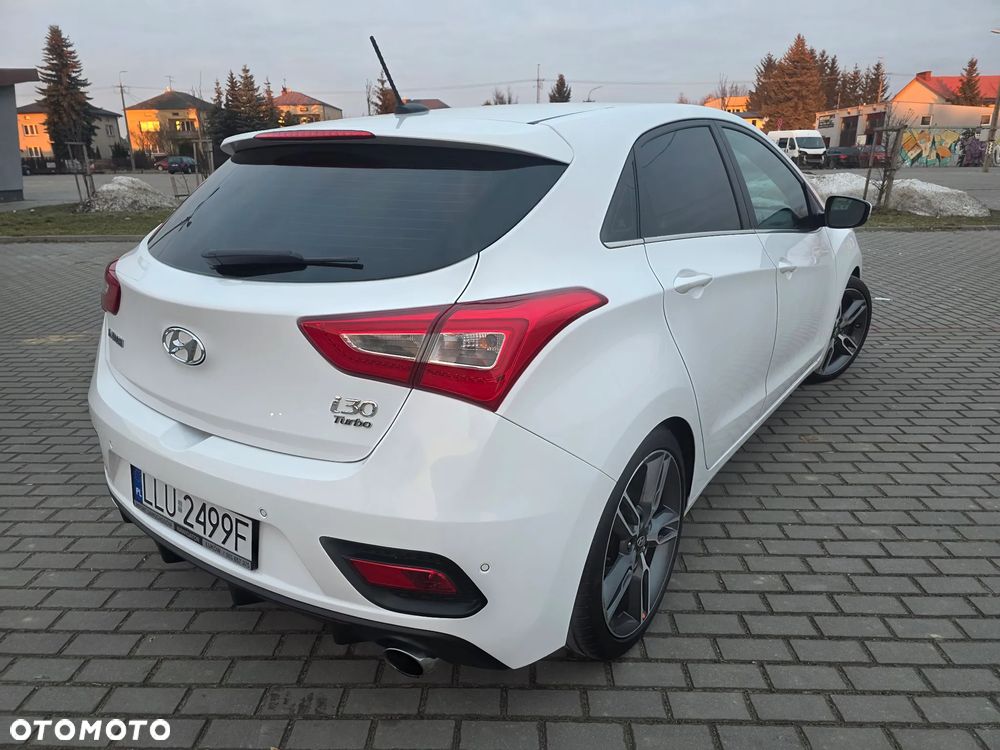Hyundai i30 1.6 T GDI Turbo - 5