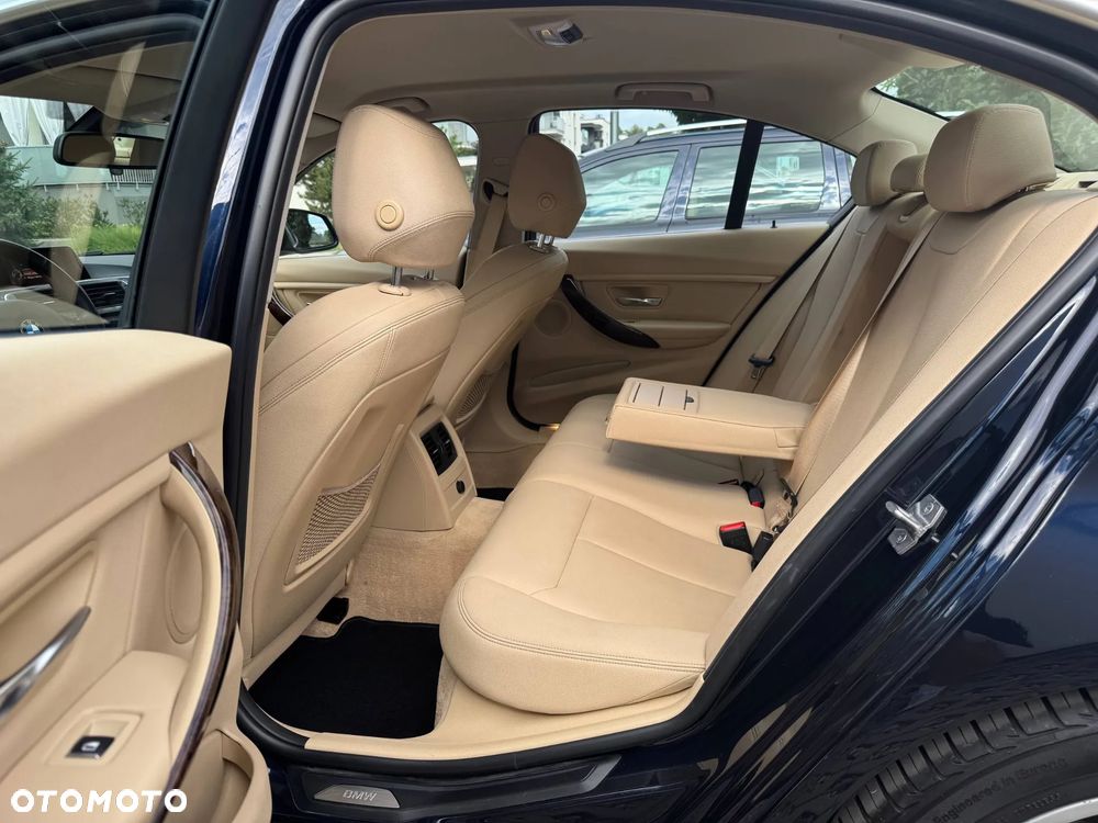 BMW Seria 3 330e iPerformance Sport Line - 20