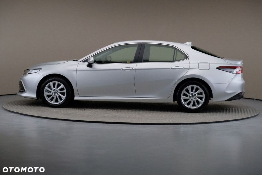 Toyota Camry 2.5 Hybrid Comfort CVT - 4