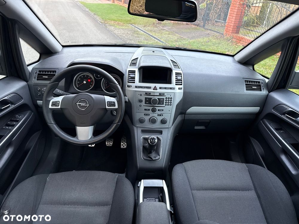 Opel Zafira 2.0 Turbo Sport - 15