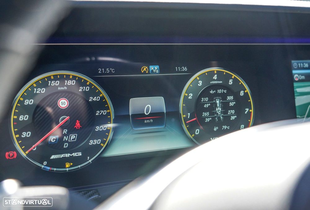 Mercedes-Benz E 63 AMG S 4-Matic+ - 34