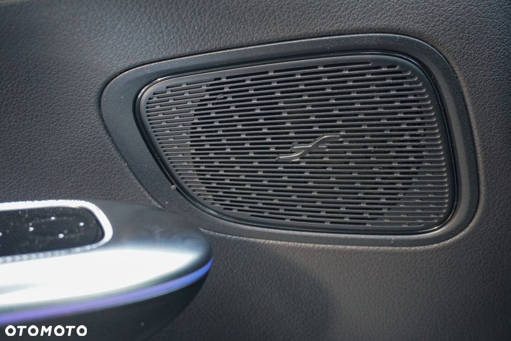 Mercedes-Benz GLC - 17