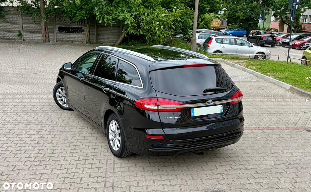 Ford Mondeo 2.0 Hybrid Titanium - 5