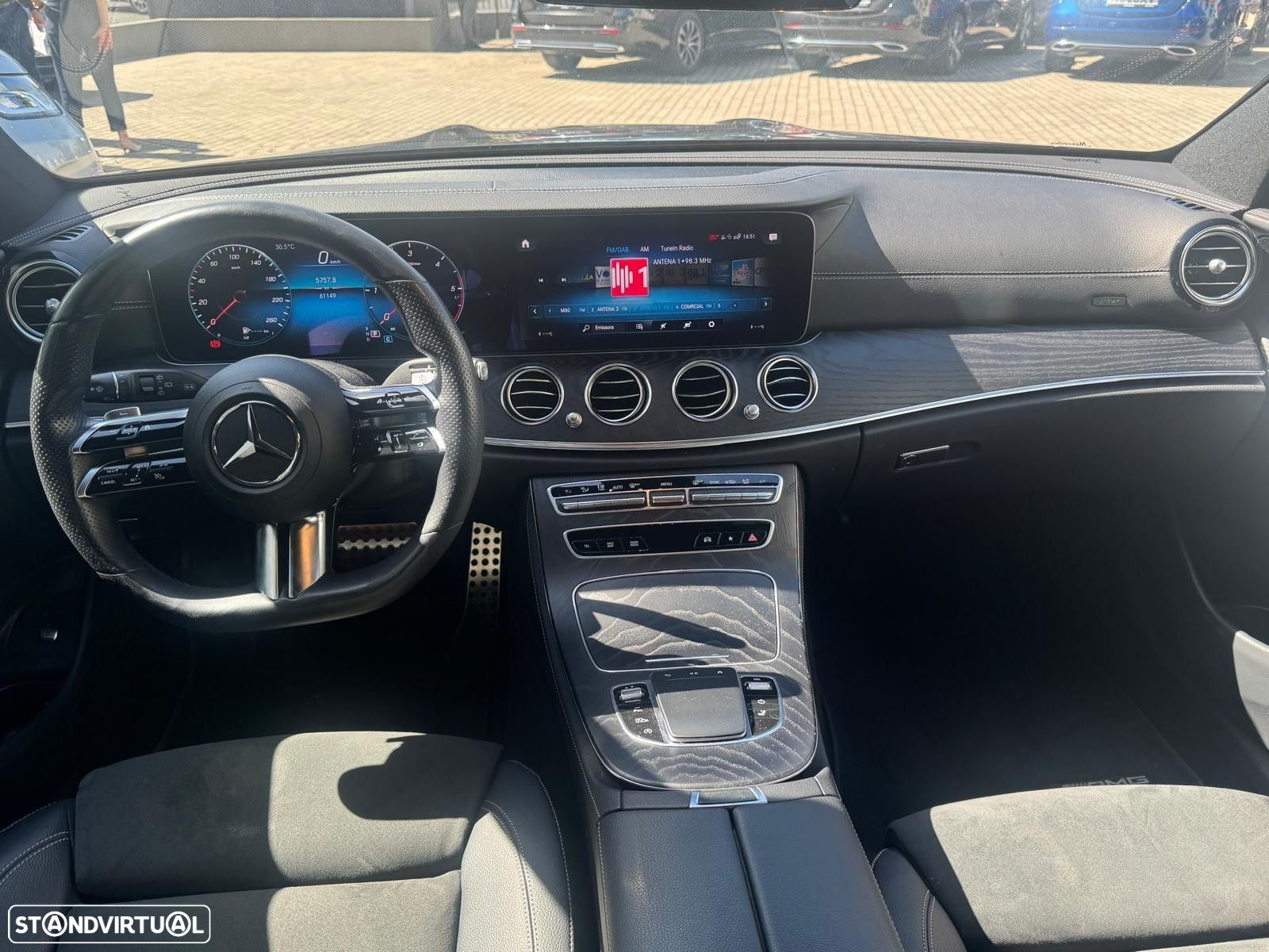 Mercedes-Benz E 220 d AMG Line - 3