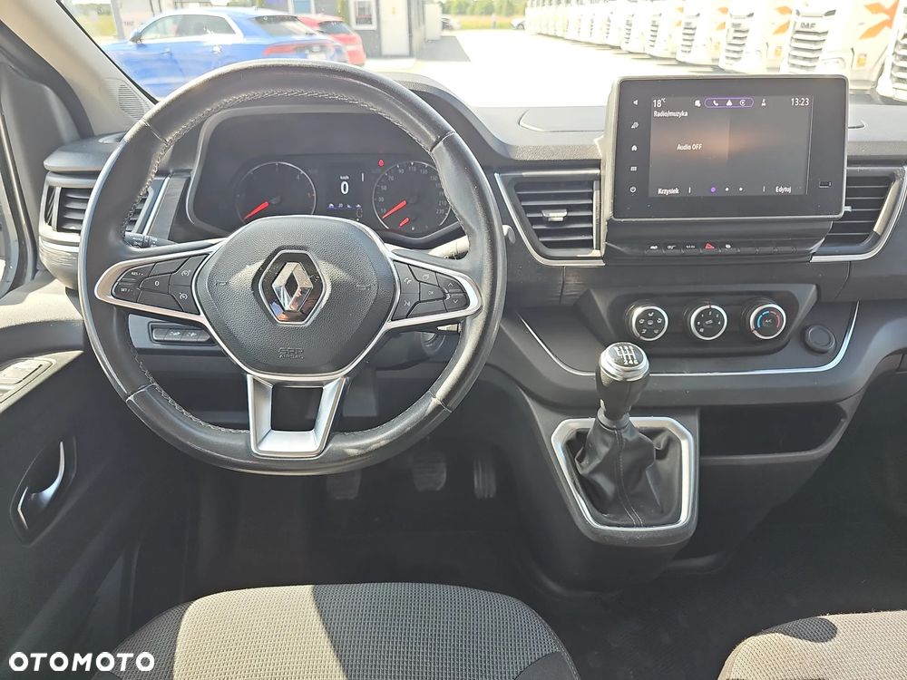 Renault Trafic 2.0 dCi - 12