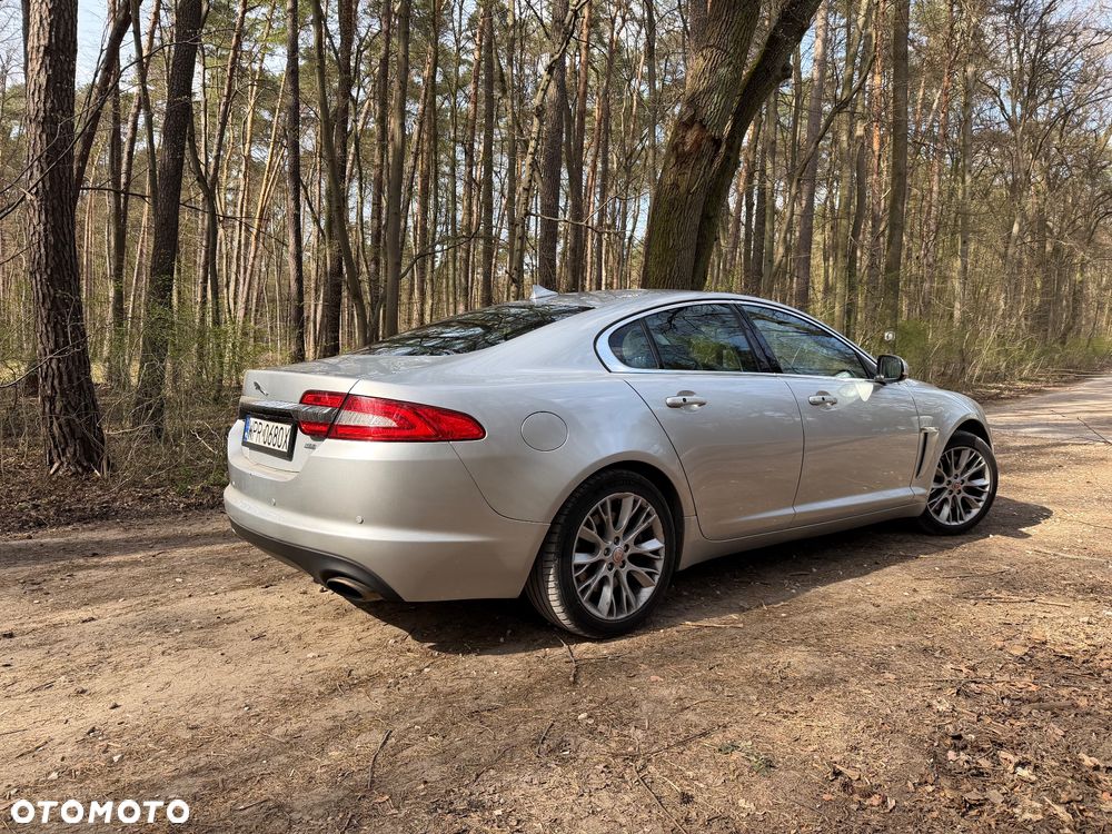 Jaguar XF 3.0 T AWD Premium Luxury - 6