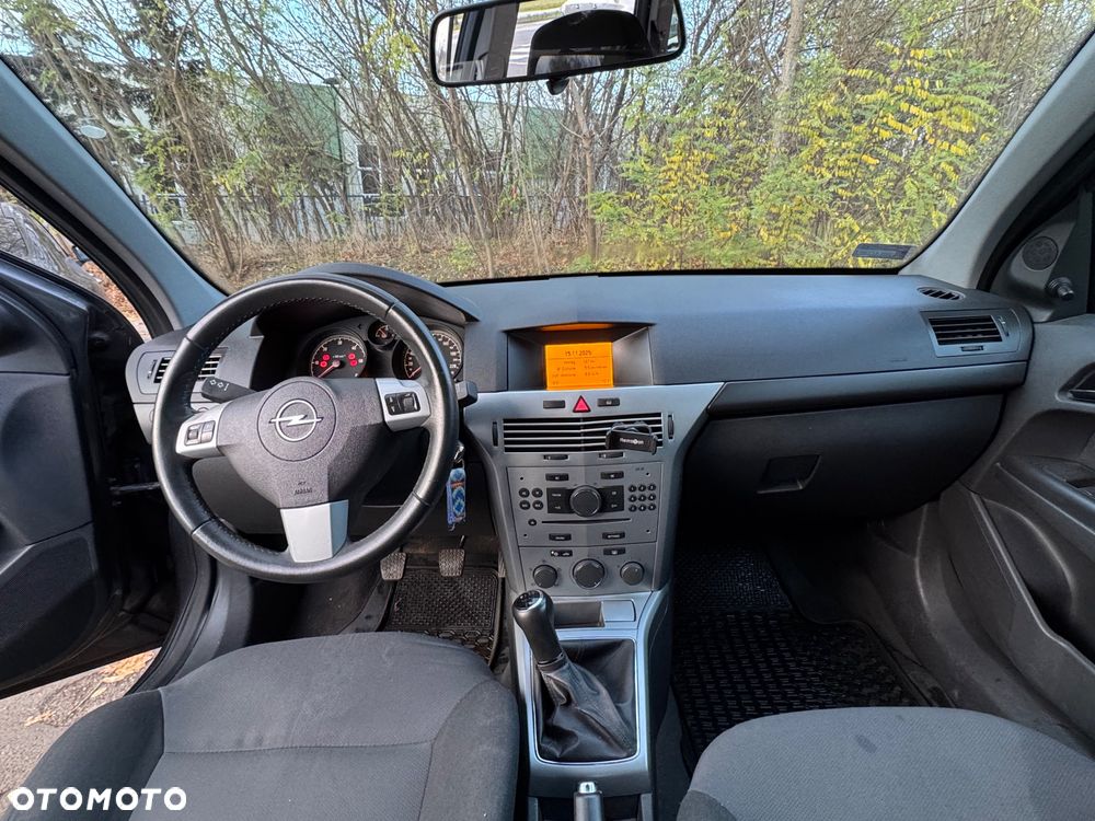 Opel Astra 1.7 CDTI - 9