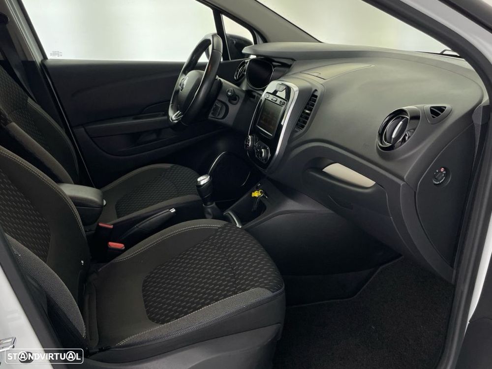 Renault Captur 0.9 TCE Exclusive - 23