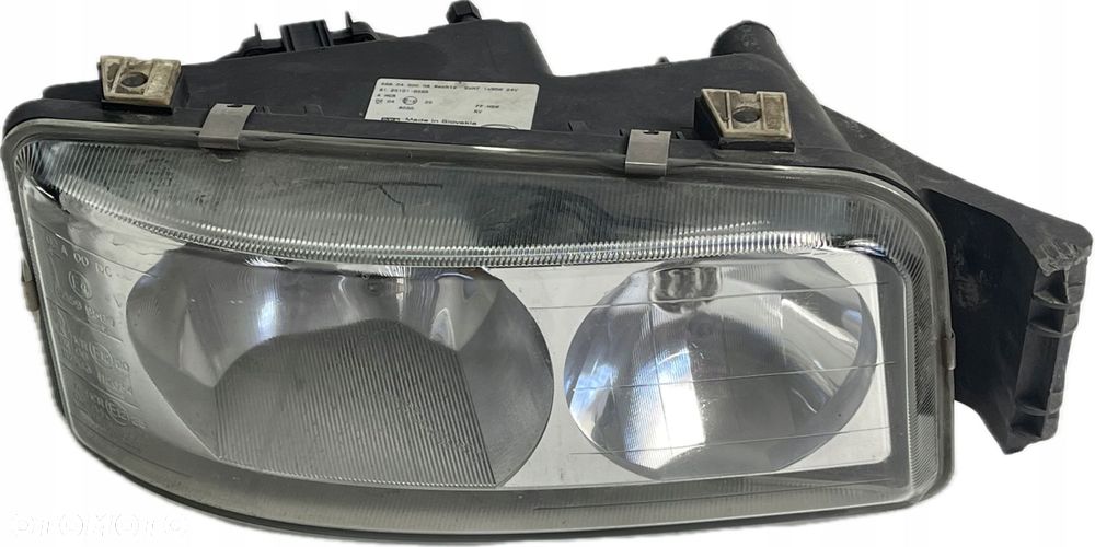 MAN TGS TGX LIONS CITY LAMPA REFLEKTOR PRAWA PRZÓD 81251016595 29.10.19 - 2