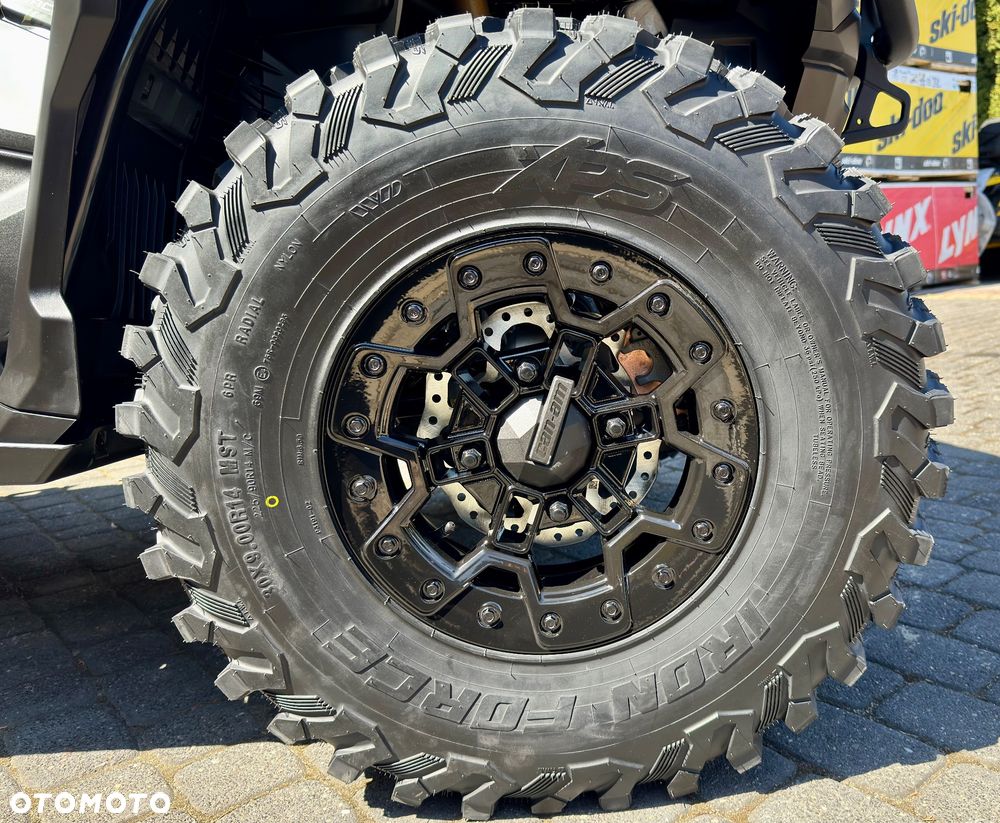 Can-Am Outlander Max - 11