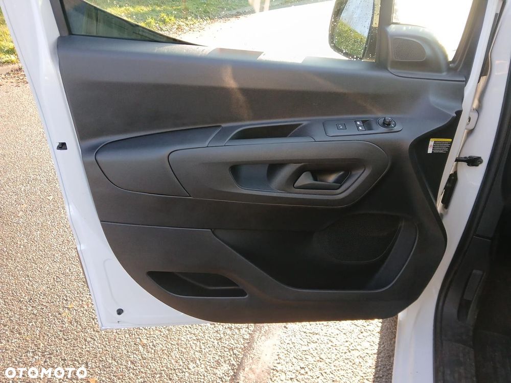 Toyota PROACE CITY - 36