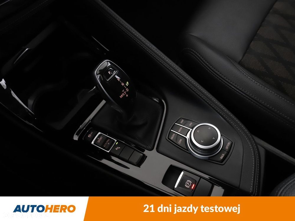 BMW X1 xDrive18d xLine - 27