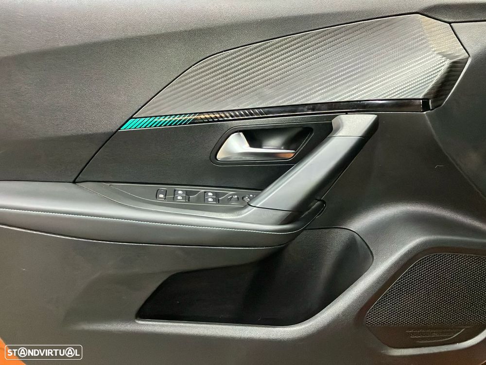 Peugeot e-2008 50 kWh Allure - 18