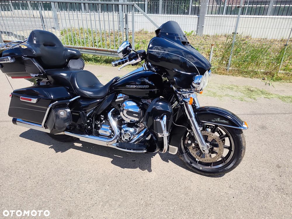 Harley-Davidson FLHTCU Ultra - 2