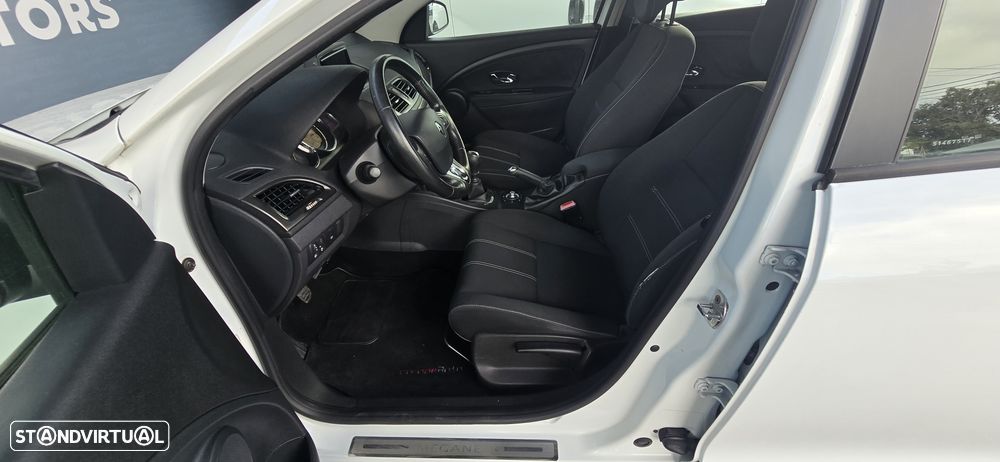Renault Mégane - 5