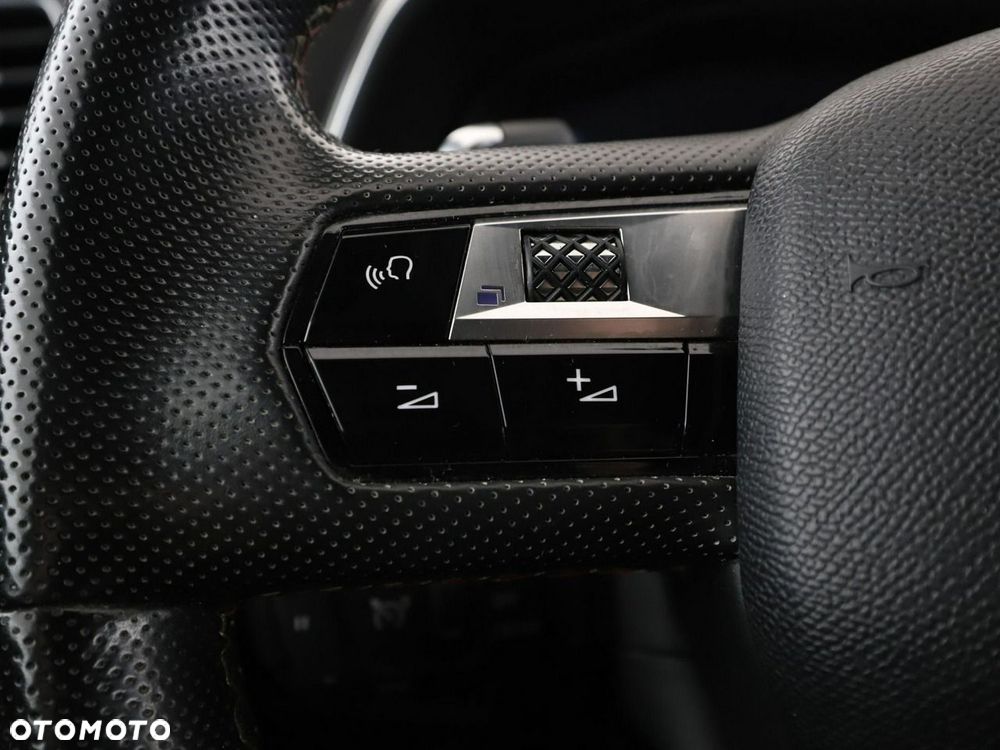 DS Automobiles DS 7 Crossback 1.5 BlueHDi So Chic - 32