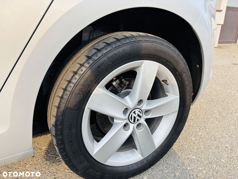 Volkswagen Golf - 36