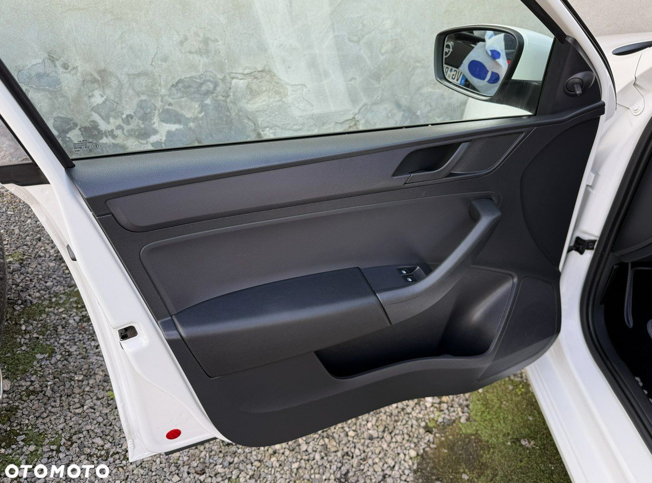 Skoda RAPID Spaceback 1.2 TSI (Green tec) Emotion Plus - 15