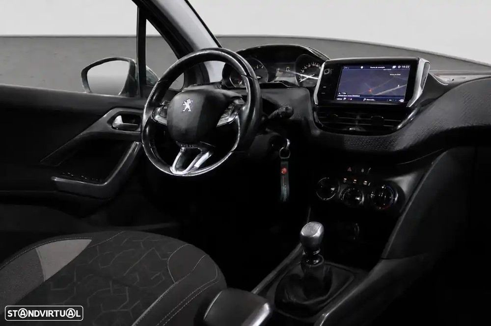 Peugeot 2008 1.2 PureTech Signature - 7