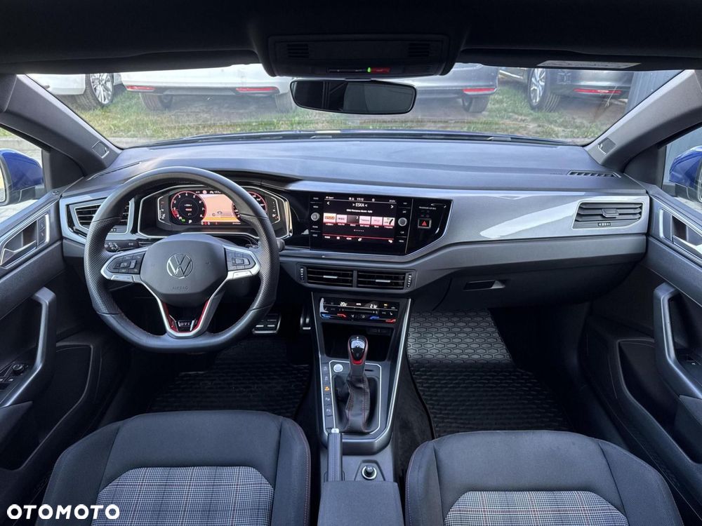 Volkswagen Polo - 14