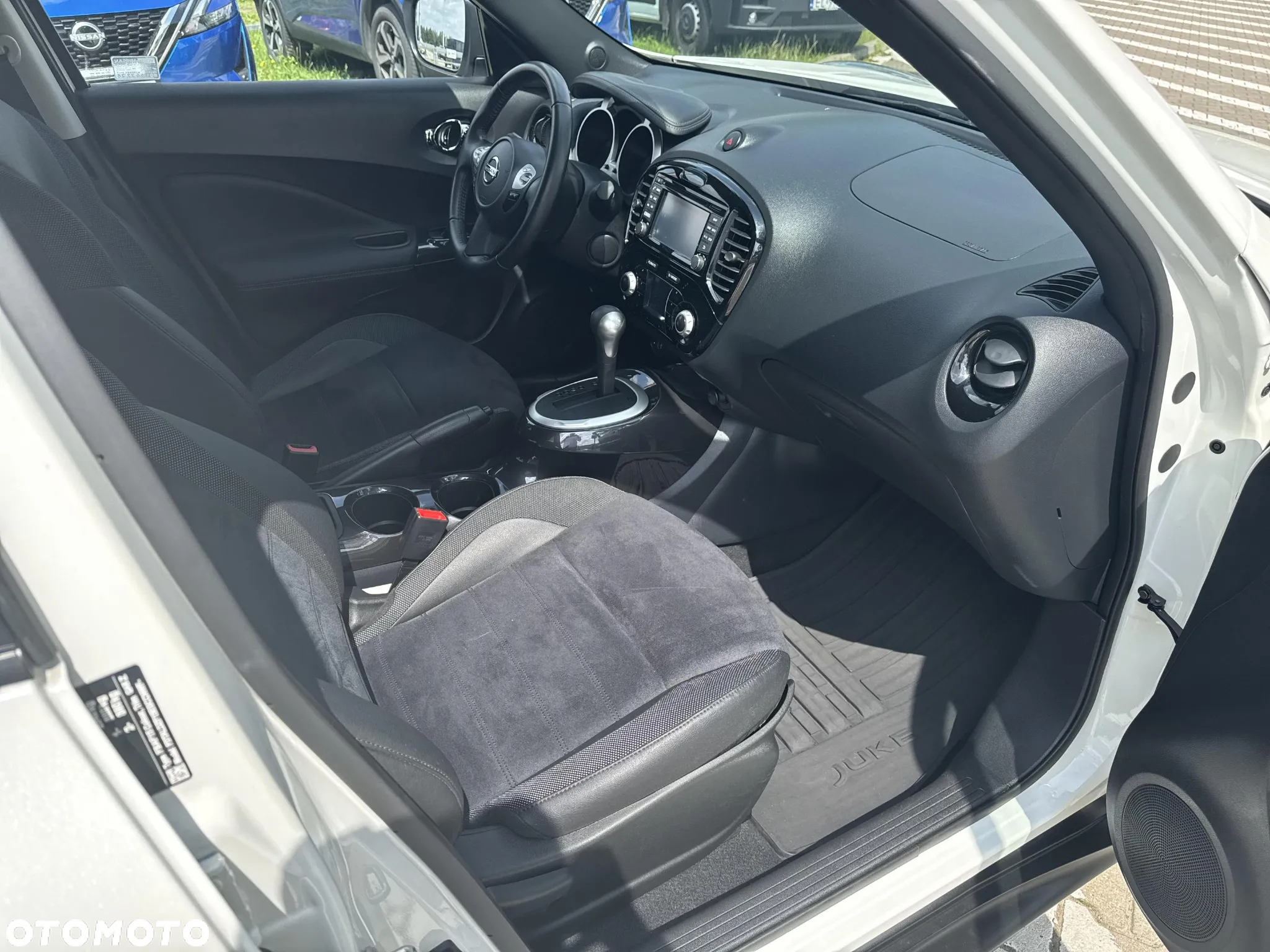 Nissan Juke 1.6 N-Connecta Xtronic - 13