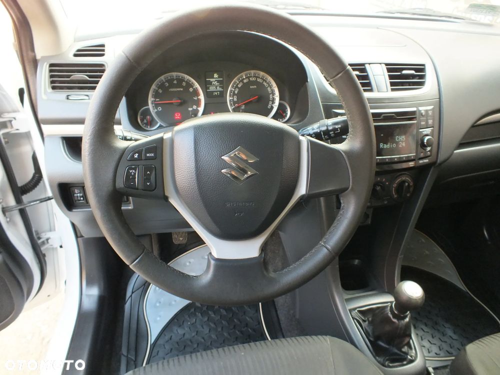 Suzuki Swift - 11