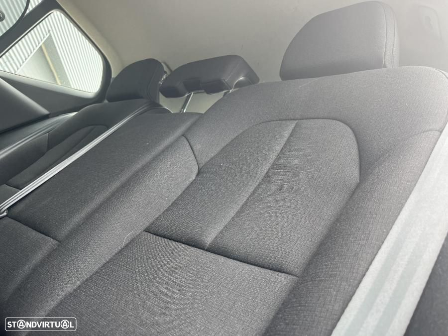 Volvo XC 40 1.5 T2 Momentum Geartronic - 8