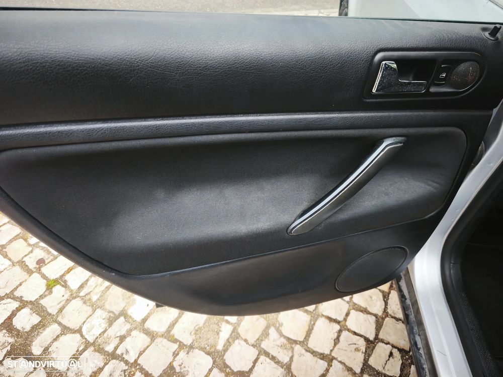 VW Passat Variant 1.9 TDi Conf.Plus 6V - 14