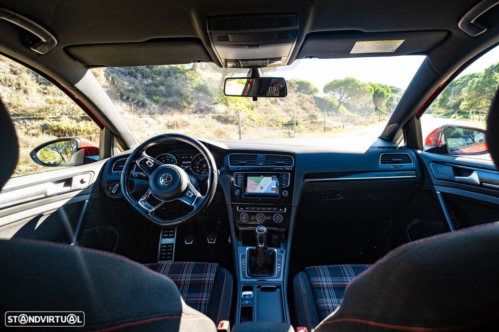 VW Golf 2.0 TSi GTi - 15