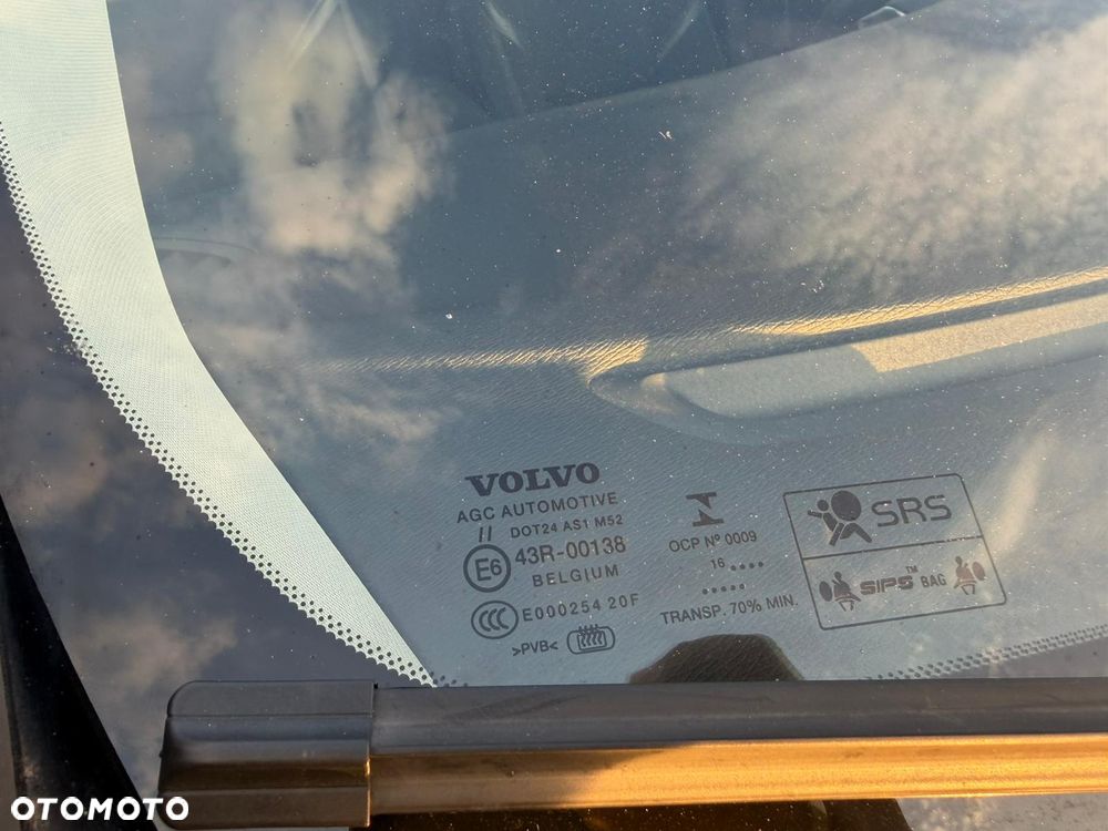 Volvo V40 D2 Drive-E Momentum - 38