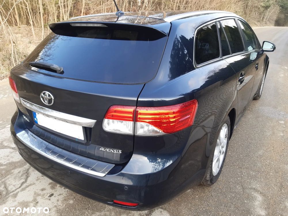 Toyota Avensis 1.8 Premium MS - 7