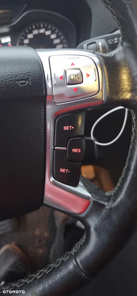 Ford S-Max 2.0 TDCi DPF Business Edition - 24